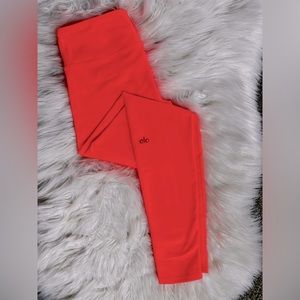 Alo Airbrush Leggings - Mid-rise - Neon Red/Pink - 7/8 Length - Size S